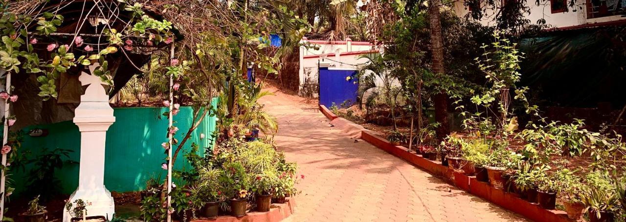Stan-Inn, North Goa, Vagator, With Strong Wifi,Free Private Parking & Kitchen, Can Cook Where You Stay Bagian luar foto